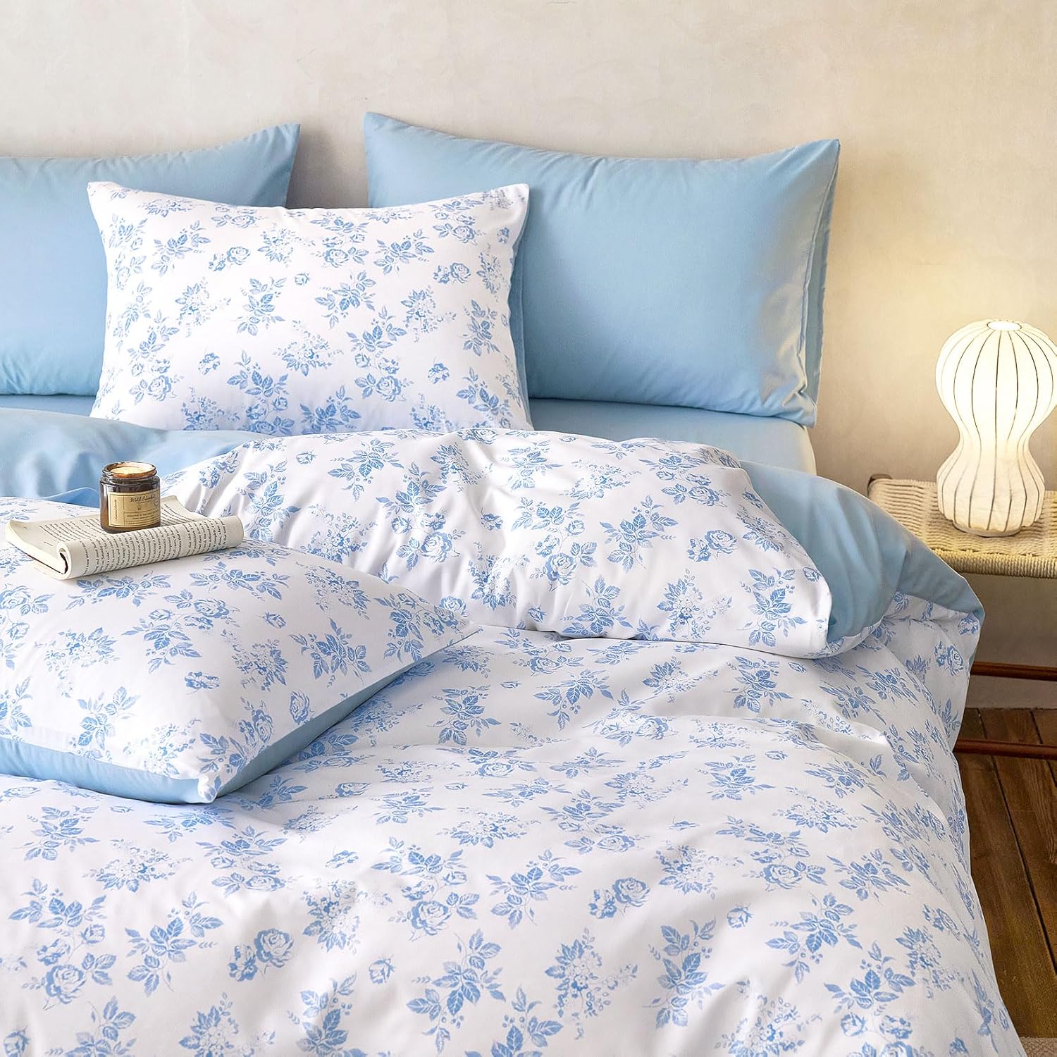 Charming Floral Comforter Set
