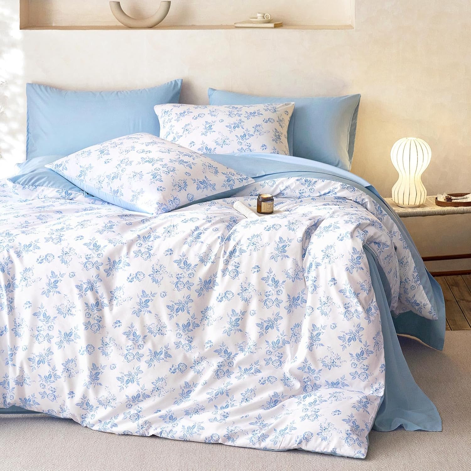 Charming Floral Comforter Set