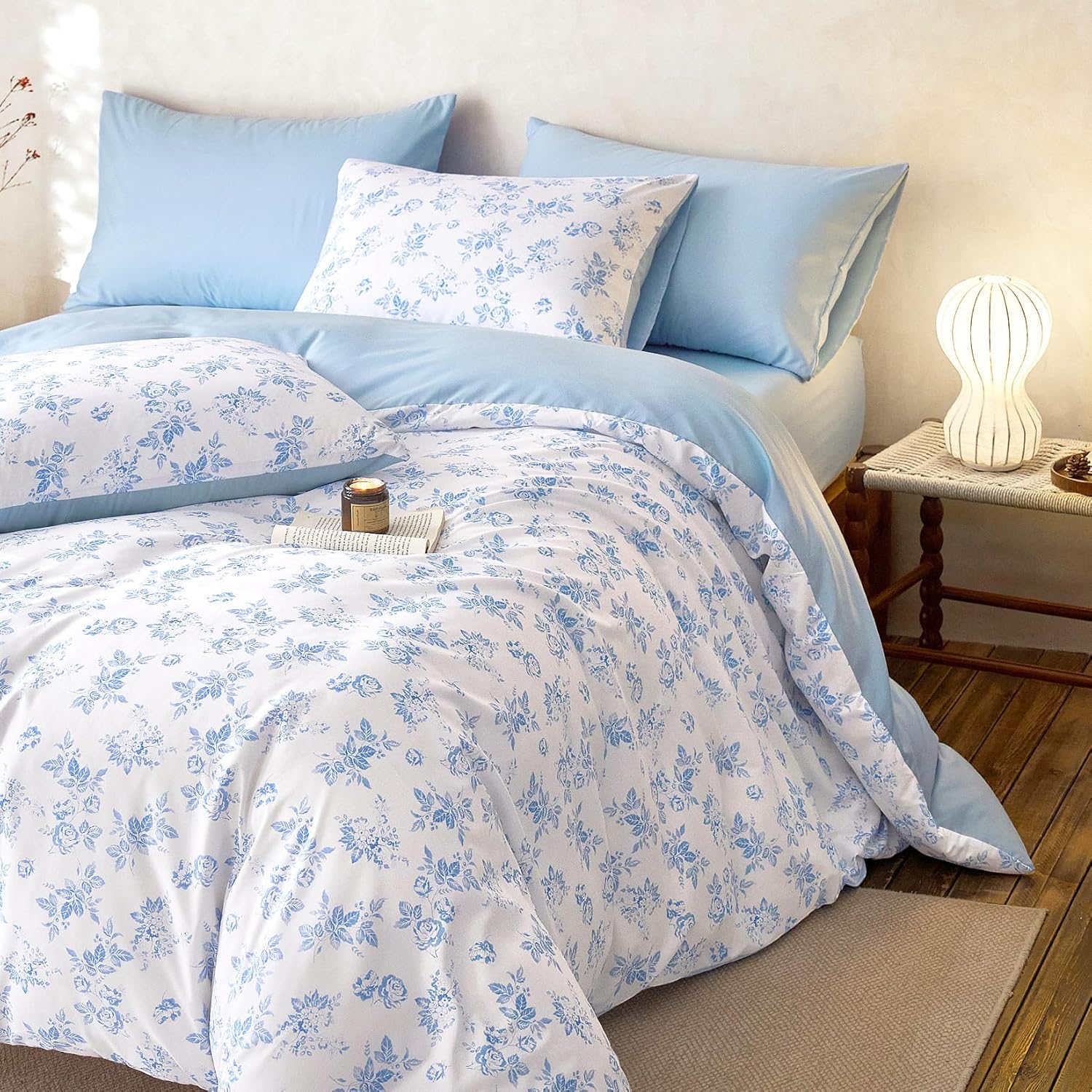 Charming Floral Comforter Set